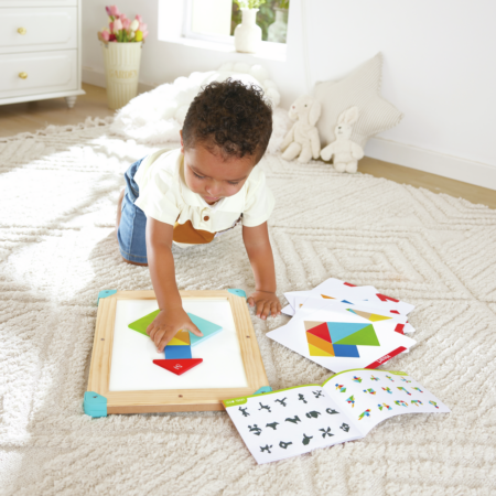 Hape-Labirinto-Spaziale-Tangram-Megamamma-Bari